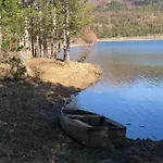 Farm Shelegur